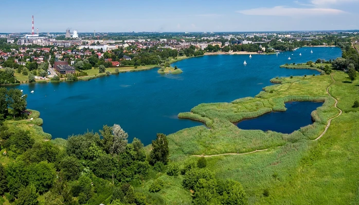 Лагуна Багри біля хостелу